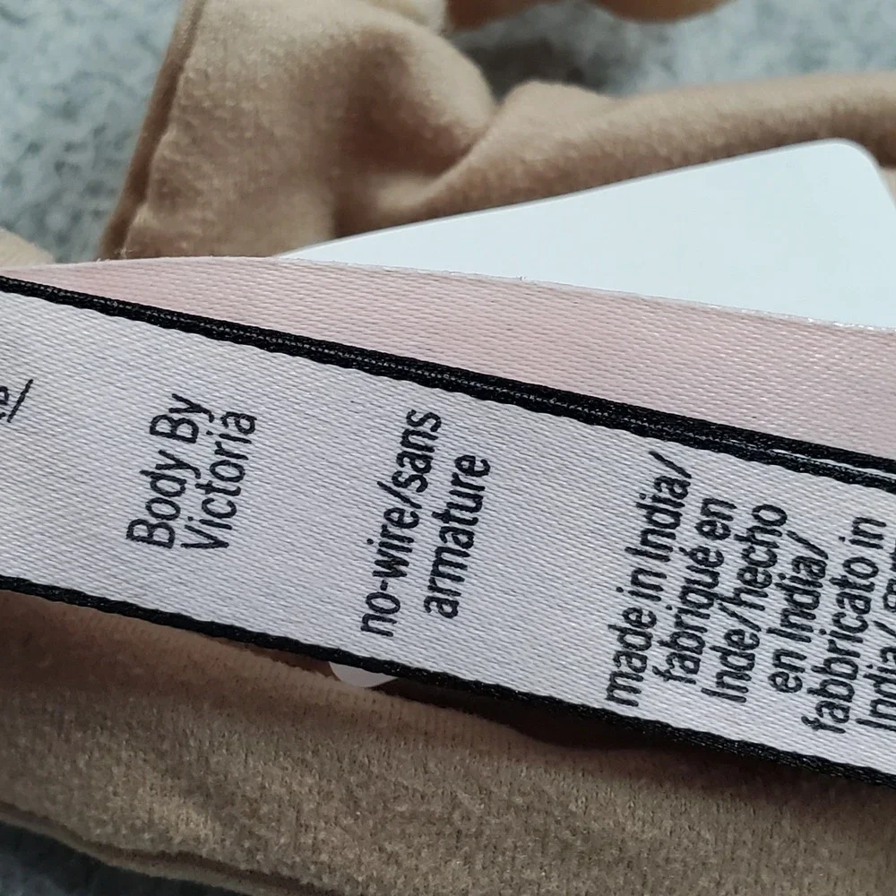 Victoria's Secret Women Bra 38C Beige Body By Victoria T Shirt Wireless